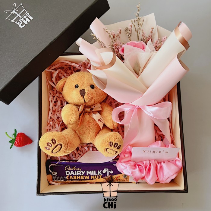 

Aksesoris Decor - [aikshop20_store] Gift Box Hadiah Ulang Tahun Cewek Kado Pacar Anniversary Wisuda Istri - Cadburry