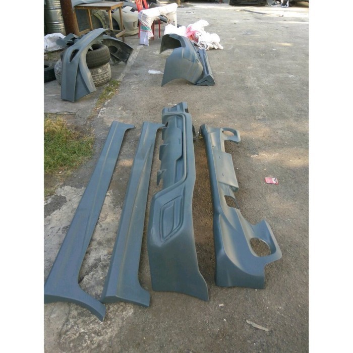 aksesorise mobil Sparepart Mobil Bodykit avanza belakang yaris