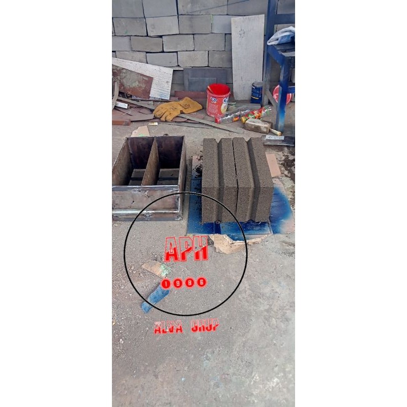 Cetakan Batako 30x15x8
