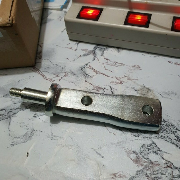 Terrano Wd21 pin dumper shock shok sok steer stir Nissan original BARANG NEW