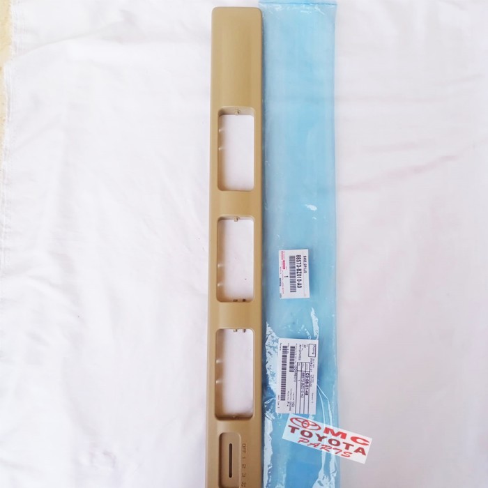 Grill AC Double Blower Tengah untuk Avanza Xenia Rush 88573BZ010A0 Sparepart