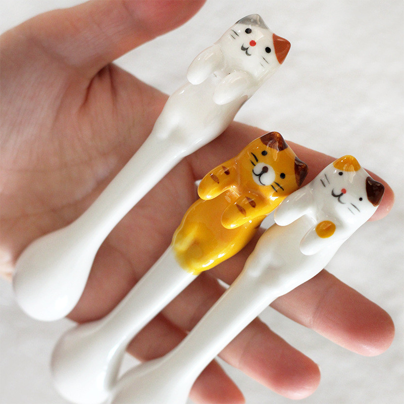 

Soft Cute Hand-Painted Cat Coffee Hanging Ear Mixing spoon Creative Three-Dimensional Ceramic Spoon Short Handle Dessert Spoon