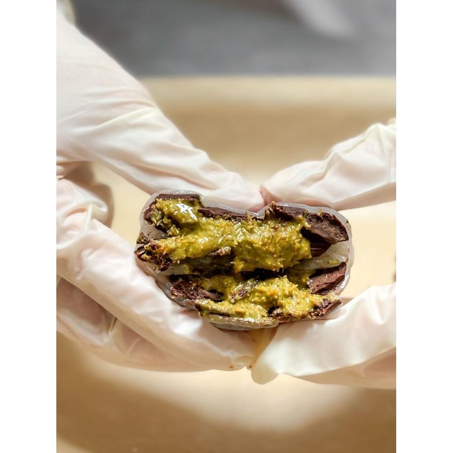 

Dubai Chocolate One Eighty akery - Flat Croissant BOMB