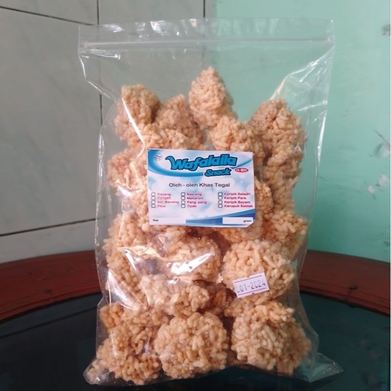 

Rengginang terasi Renginang terasi super 250gr kualitas terjamin