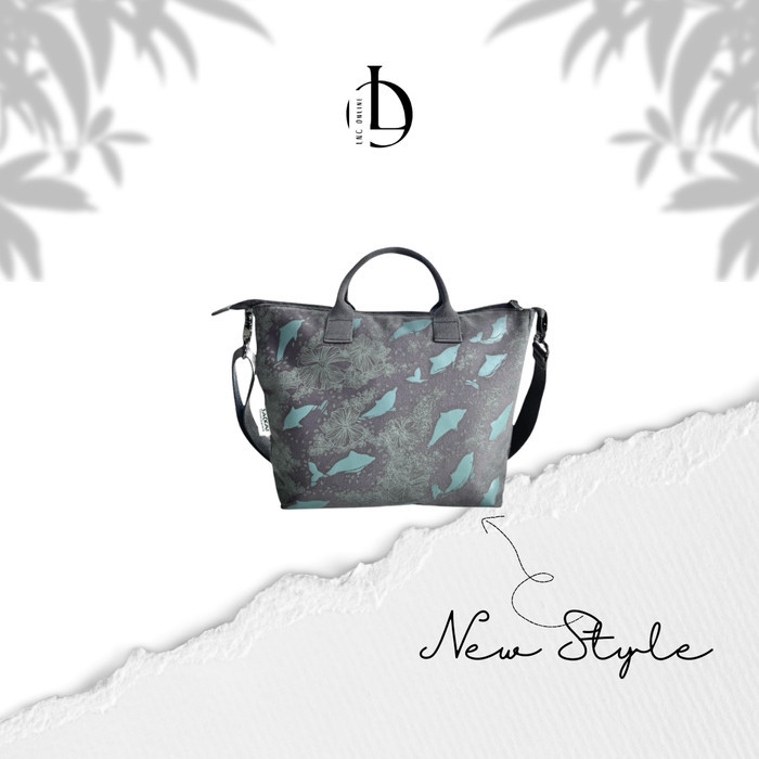 Sidebar Bag Motif Lumba-Lumba – Tas Selempang Kanvas Wanita Warna Abu-Abu, Kompartemen Luas & Tali A