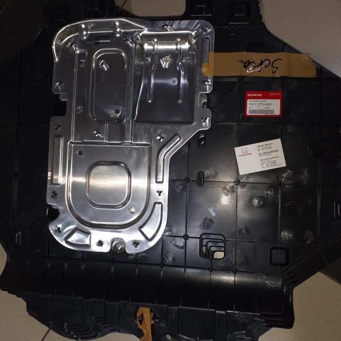 Cover Under Engine / plastik tutup dek bawah mesin honda HRV Original berkualitas