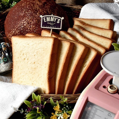 

Roti Premium Tawar Emmys Bakery