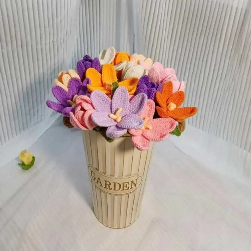 

Handmade Open Tulip Wool Flower Crochet Simulation Flower Decoration Birthday Gift Hand Bouquet Valentine's Day Goddess Day