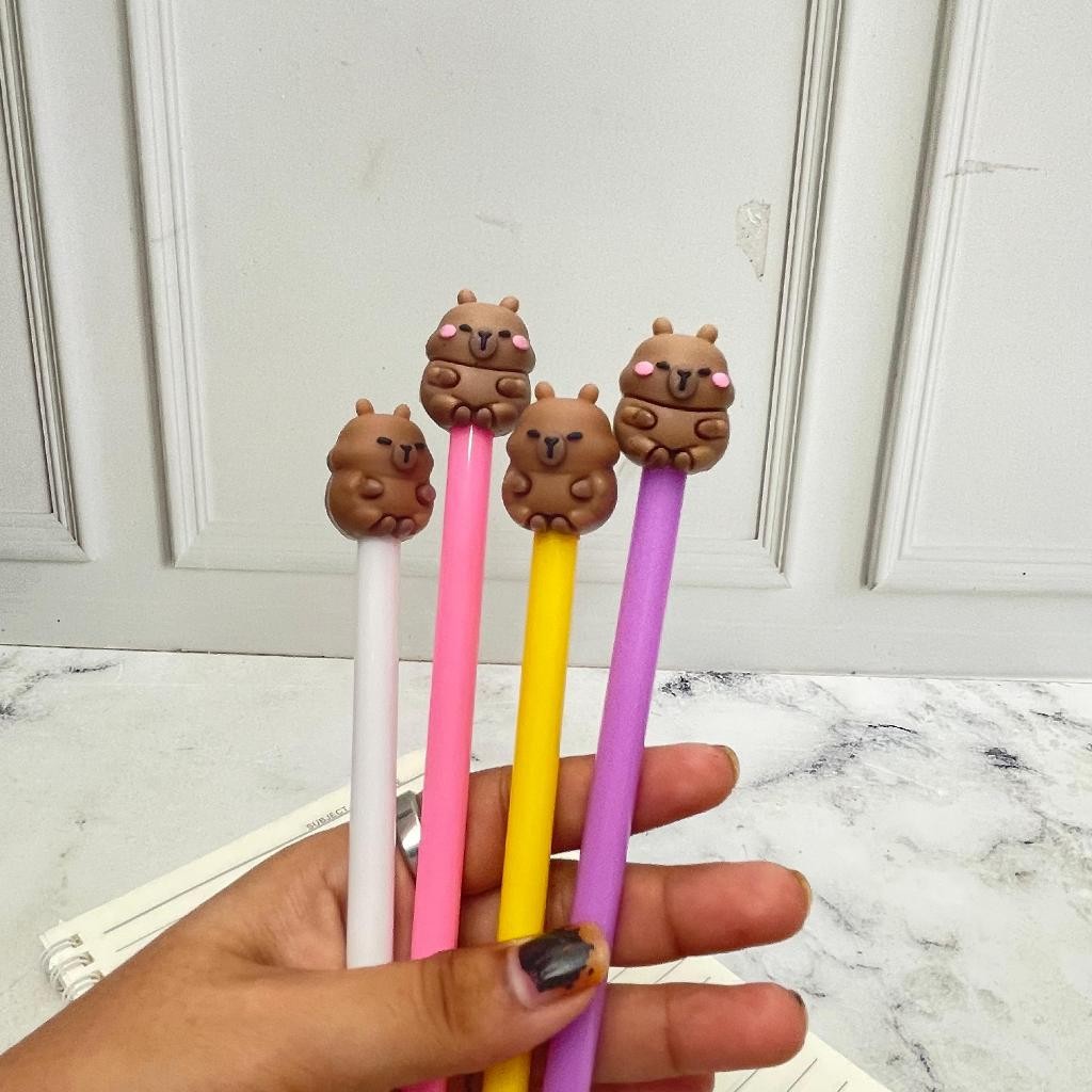 

Pulpen gel Capibara Super Cute Lucu Versi 2 Warna Pen Capybara Imut Unik Alat Tulis Sekolah Anak Kekinian Termurah Bisa Grosir COD