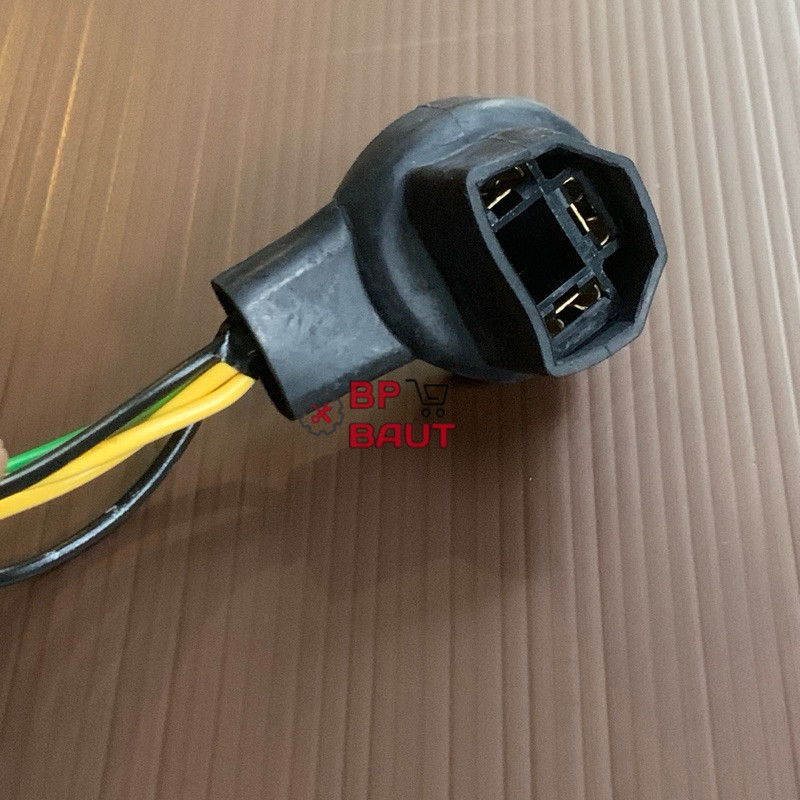 SOKET FITING LAMPU H4 MOBIL/MOTOR/SOKET COP PITING LAMPU H4 UNIVERSAL/COP FITING KABEL LAMPU H4 UNIV