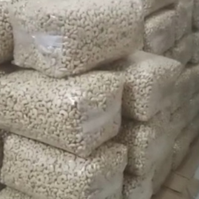 

Kacang Mede Super Mete Wonogiri Mentah W240