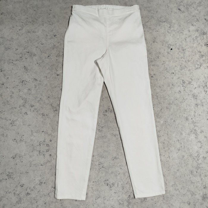 Celana panjang chinos wanita pinggang kolor GU putih