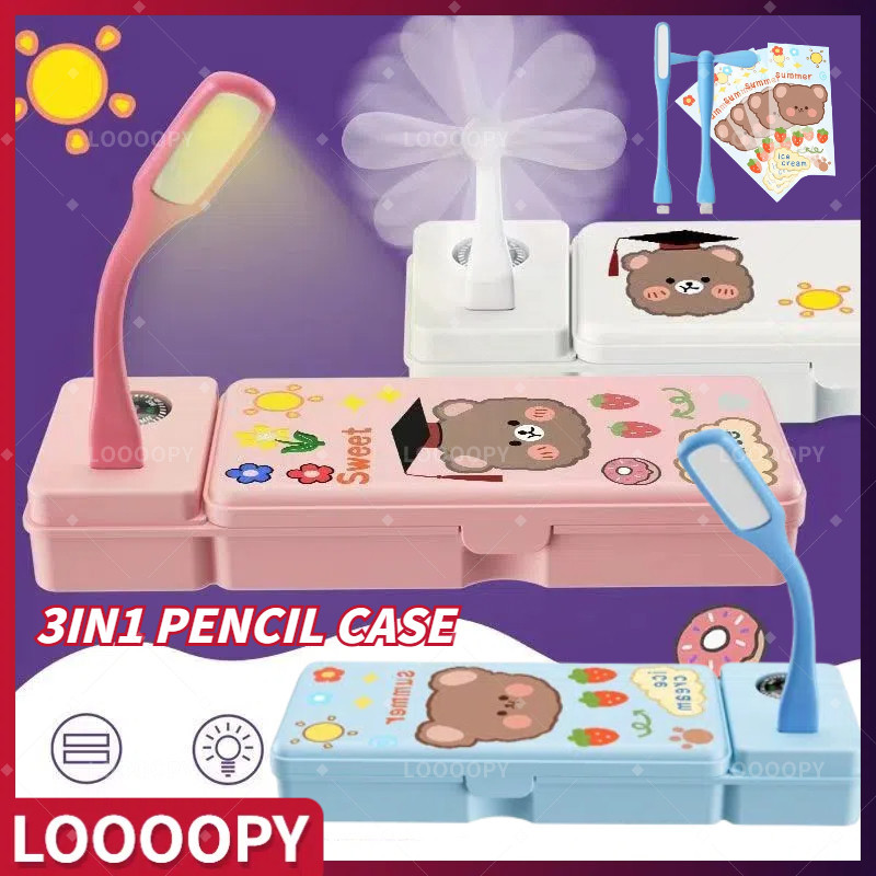 

LOOOOPY 3 IN 1 Multifungsi Kotak Pensil Lampu Meja Kipas Angin Kecil Hadiah Kotak Pensil Siswa Sekolah Dasar Dan Menengah Kotak Pensil Kipas