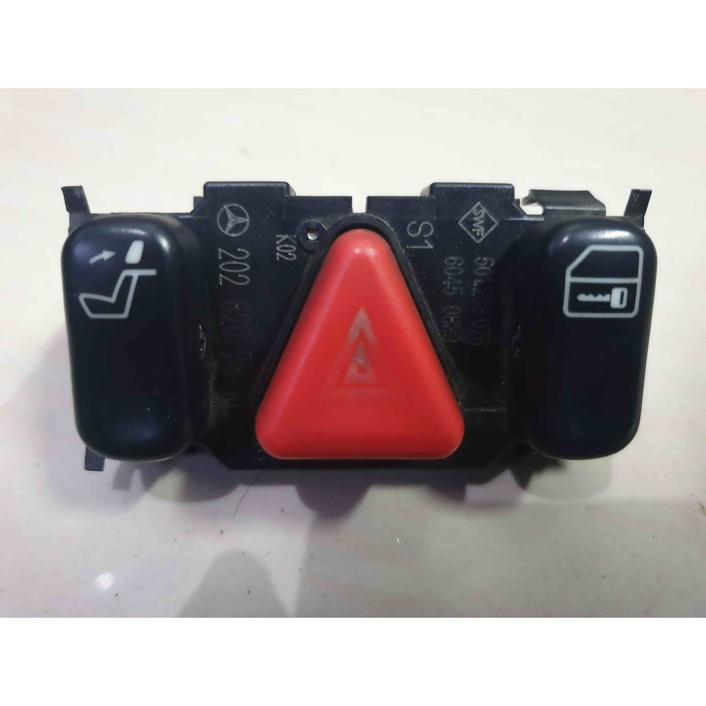 tombol headrest hazard central lock button Mercy Mercedes W202 C200 C180
