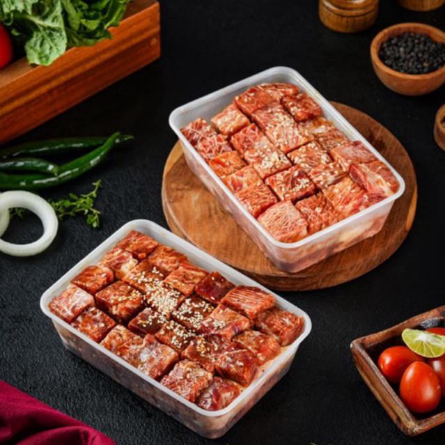 

Daging Saikoro Cubes Marinasi 500 Gr - HALAL