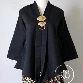 

Rohmah Kebaya - Atasan Kebaya Floy Baloteli / Kebaya encim / Kebaya Pesta / Kebaya Kutubaru Floy - Hitam, M