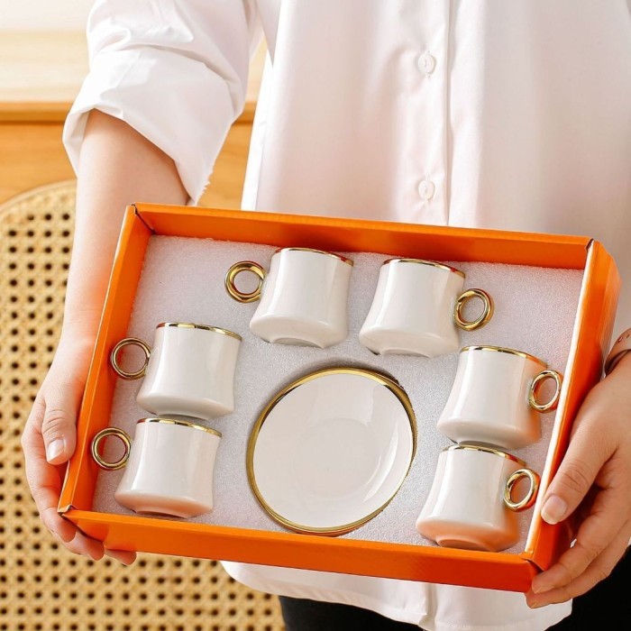 

Teacup Set Gelas Cangkir Tatakan Hampers White Gold Tea Cup Saucer set Ceramic Classic White with Gold List Gelas Cangkir Polos Keramik hadiah gift wedding souvenir hampers kado cangkir //26