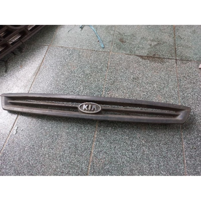 Grill kia Rio 2001 sd 2002 original