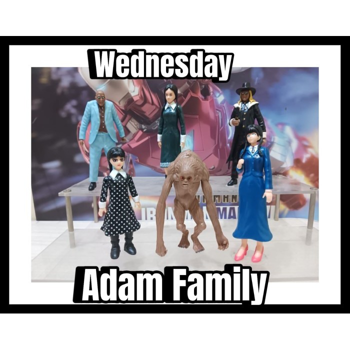 Action Figure Wednesday Addams Family set 6