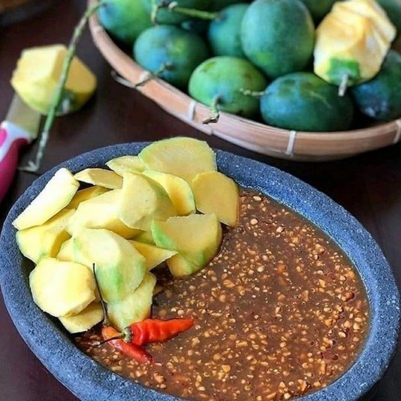 

PROMO AMBYAR Mangga muda untuk rujak 1kg TERBAIK