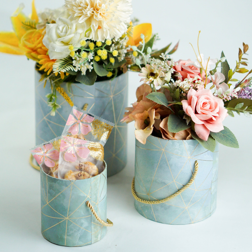 

Round Bloom Box / Kotak Bunga Box Bunga / Box Florist / Giftbox / Hardbox / Kotak Kado I BE07