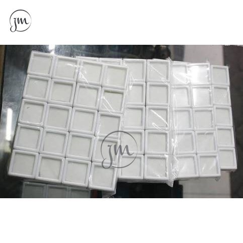 

KOTAK KACA PERMATA UKURAN KECIL