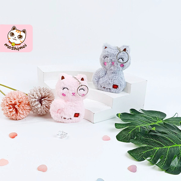 Gantungan Kunci / Keychain / Gantungan Tas Boneka Bulu Cat "LOVE" (T)