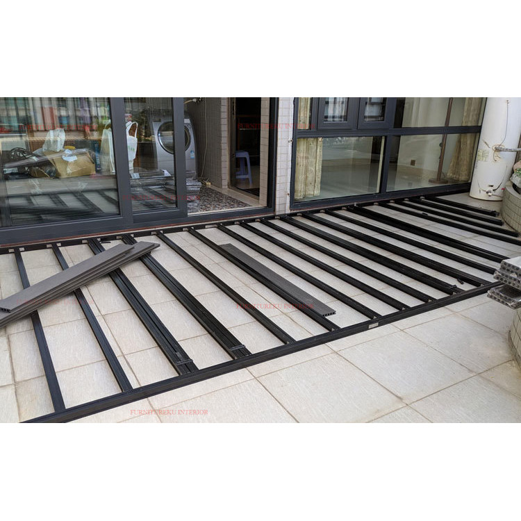 Joist wpc Aksesoris Decking / holo Rangka WPC Decking / Penyangga Decking 3M