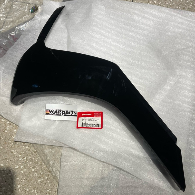 COVER BODY DEPAN SAYAP SAMPING SPACY KARBU FI KIRI 64401 KZL 930ZD ORIGINAL AHM