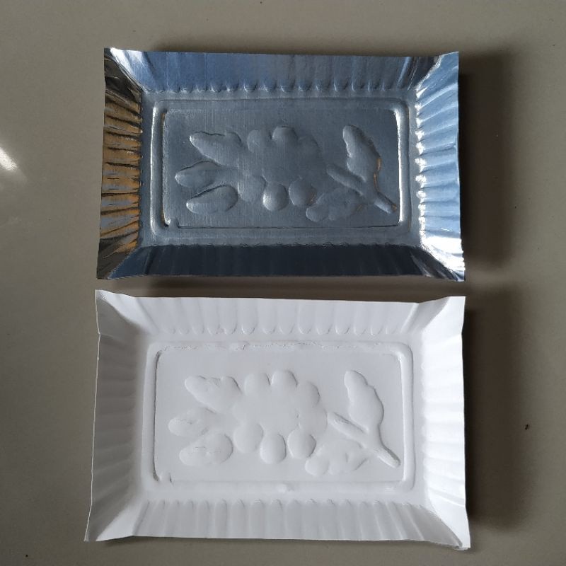 ( 100 pcs ) Piring Kue Kertas PANJANG / SAMIR KERTAS PERSEGI PANJANG