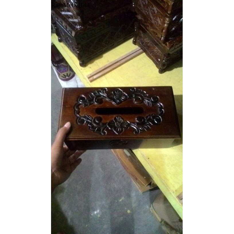 

Tempat / Kotak Tissu Kayu Jati-Motif Ukir Bunga. termurah