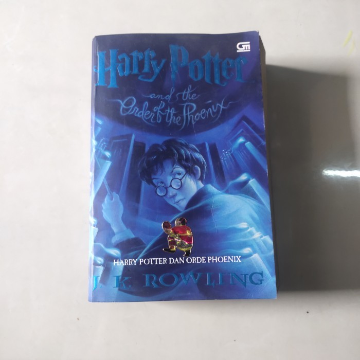 Novel Harry Potter dan Orde Phoenix Bekas Preloved Softcover Kondisi Baik