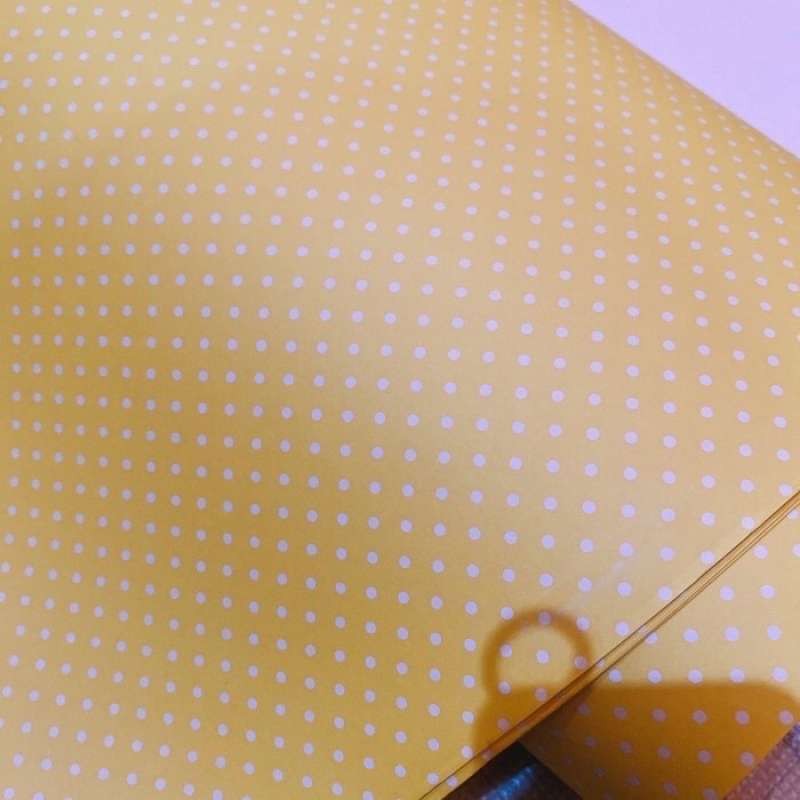 

Kertas kado polkadot - yellow - kuning
