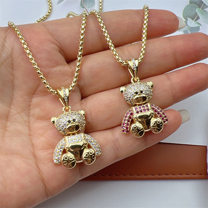 

2023 Fashion Cute CZ Crystal Teddy Bear Necklaces For Women Copper Gold Plated Heart Bear Necklaces Animal Jewelry Gifts