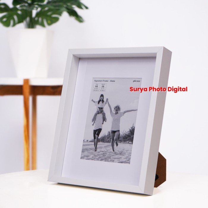 Frame Bingkai Pigura Foto Minimalis Surya Photo Aluna Ukuran 8R / 5R - Hitam