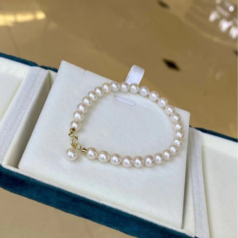 Freshwater Non-Nuclear Pearl 5-6mm round Beads K Gold Bracelet White Strong Light