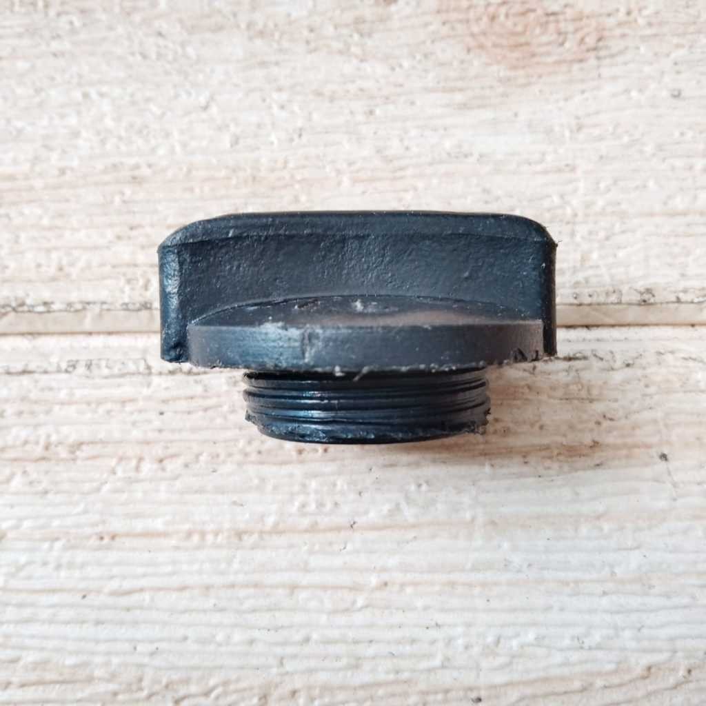 NOS/TUTUP OLI SAMPING YAMAHA DT100 DT125 RS100