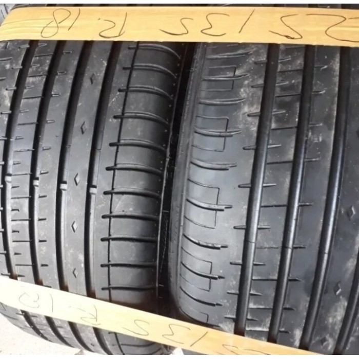 BAN MOBIL SECOND MEREK YOKOHAMA UKURAN 235/55 R18 BAN COPOTAN TUBLES . (NOS)