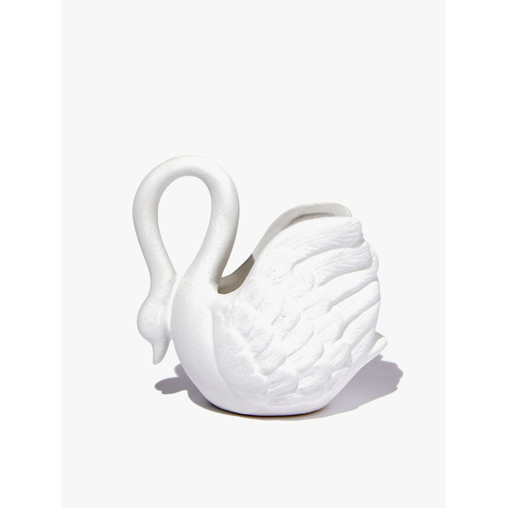 

Typo - Buku & Alat Tulis - Ceramic Holder - Swan