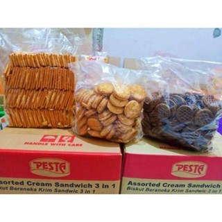 

Biskuit Pesta 3 rasa malaysia - biskuit 3 rasa Malaysia berat 3'5 kg