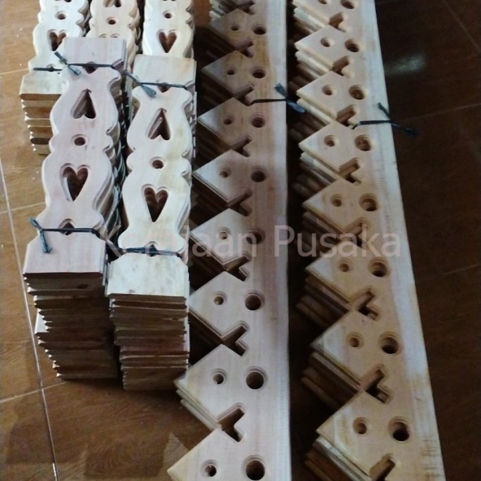 Lisplang dan pagar Kayu KS62364