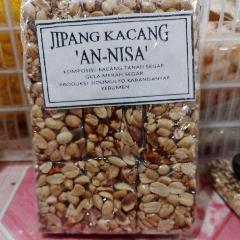 

Snack Khas Kebumen JIPANG KACANG PROTOKAN OLEHOLEH KHAS KEBUMEN berst 500GRAM