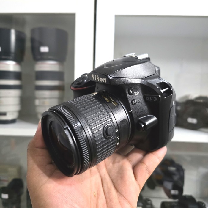 KAMERA NIKON D3400 + NIKON DX NIKKOR 18-55mm VR (SN 6544)