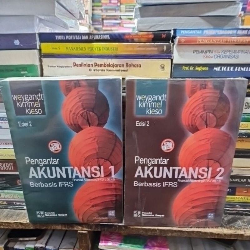 Pengantar akuntansi berbasis IFRS buku 1 dan buku 2 edisi 2 by Weygandt kimmel kieso SUDAH 2 BUKU