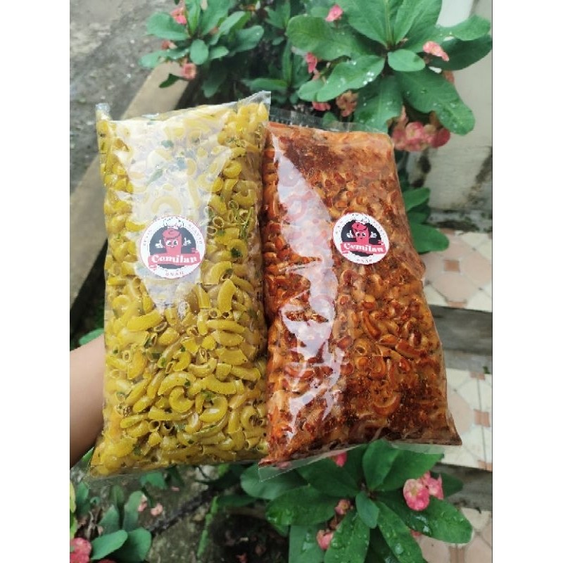 

Beli 1 PCS Makaroni kriuk Cikruh Pedas Gurih Daun Jeruk 250 gr Gratis 250gr Makaroni kriuk Cikruh Original KHAS GARUT