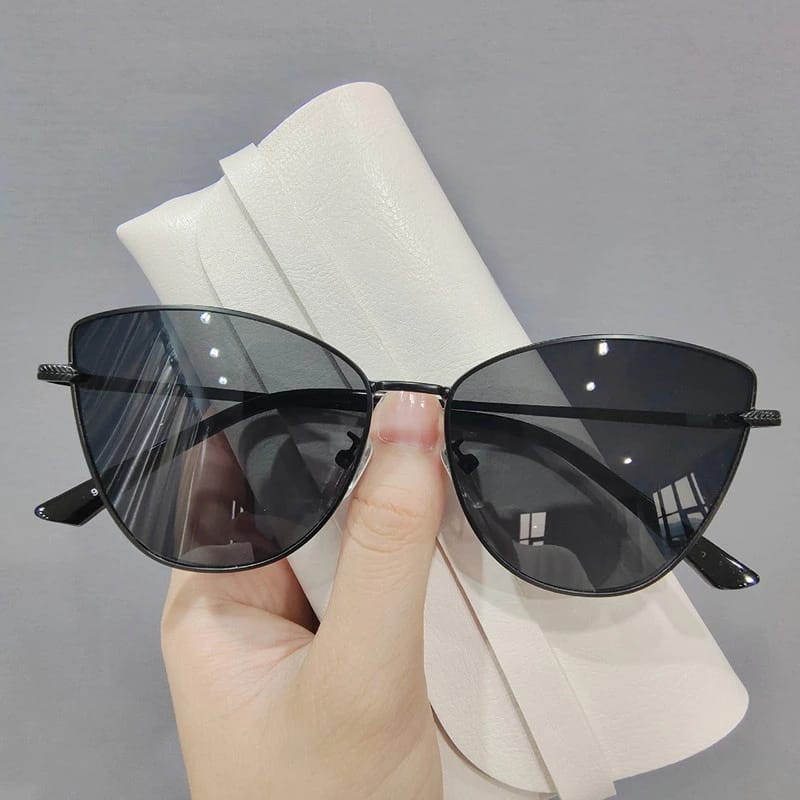 Kacamata Hitam Terbaru Model Cat Eye dengan Lensa Tahan Sinar UV Motif di Gagang Cocok Untuk Wanita 