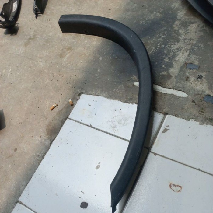Over fender molding belakang mitsubishi Outlander Sport original