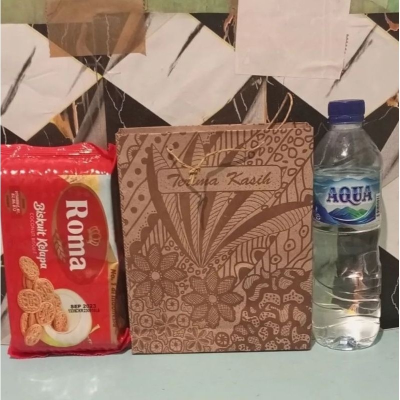 

BARU !!! 100 PCS TAS KERTAS / TAS PAPER BAG MOTIF BATIK ( TERIMA KASIH ) TALI BESAR DAN KUAT