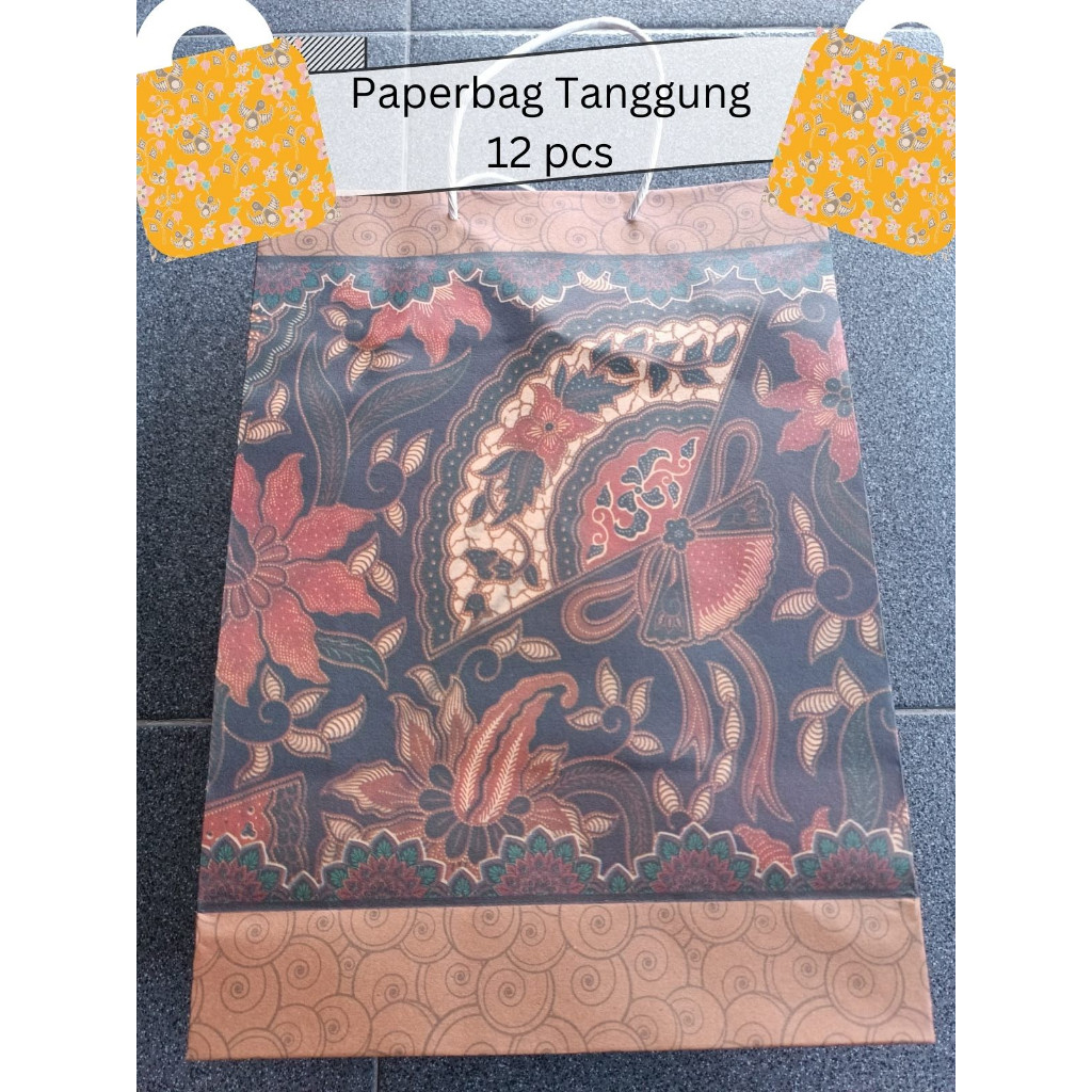 

TAS KERTAS PAPER BAG TANGGUNG SEDANG BATIK POLOS COKLAT 1 PAK ISI 12 PCS