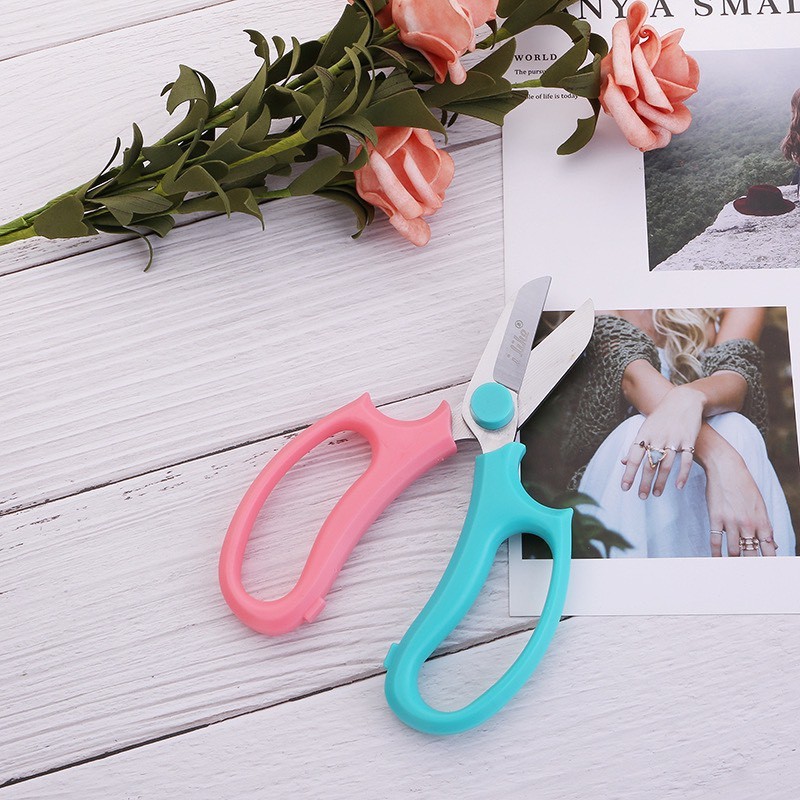 

Gunting Bunga Korean / Gunting Dahan Batang Bunga Import